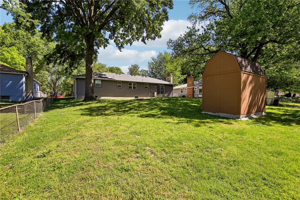 7237 Lafayette Avenue — photo 24