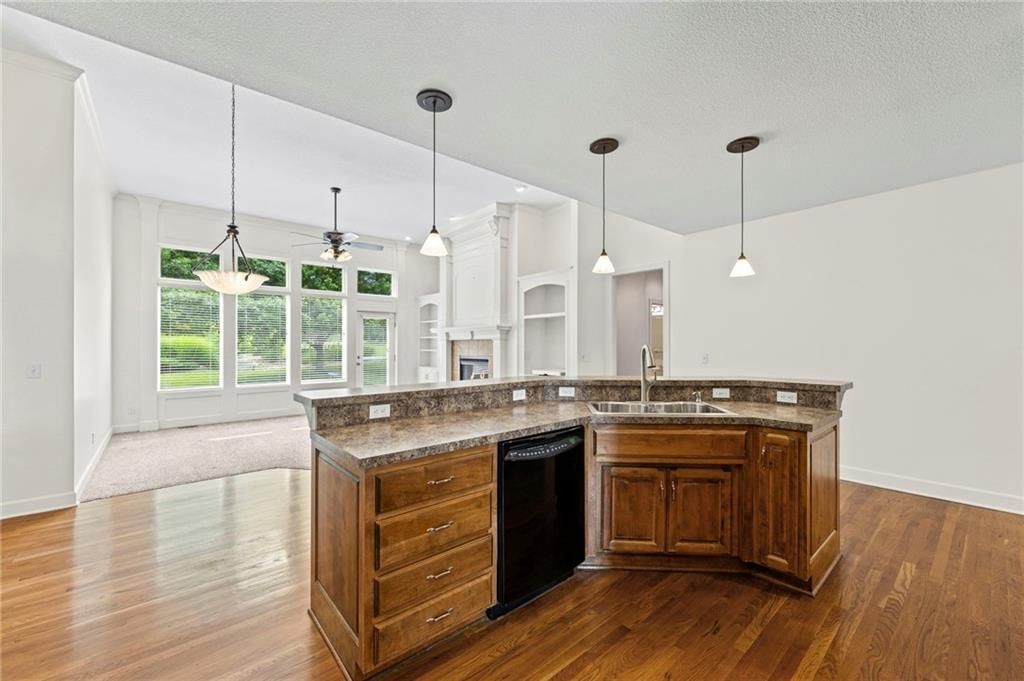 16019 S Locust Street — photo 13