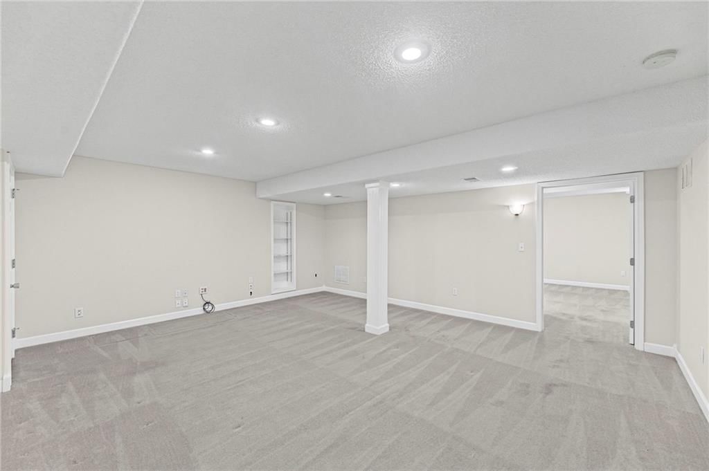 16019 S Locust Street — photo 41