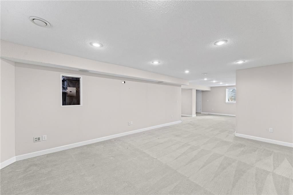 16019 S Locust Street — photo 49