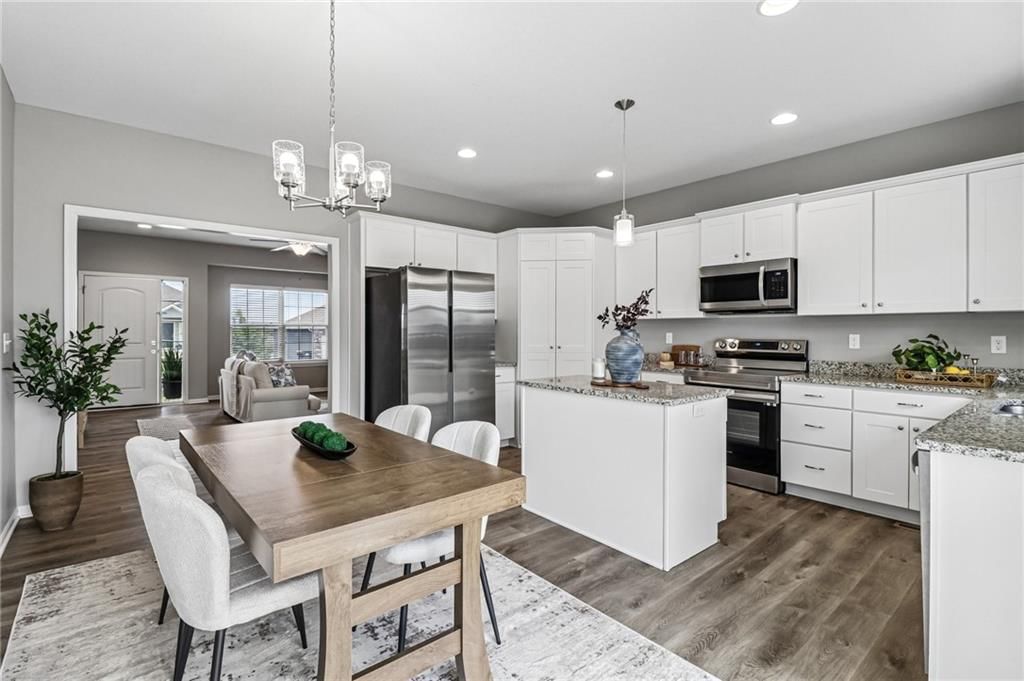 1205 NW Hilltop Lane — photo 9