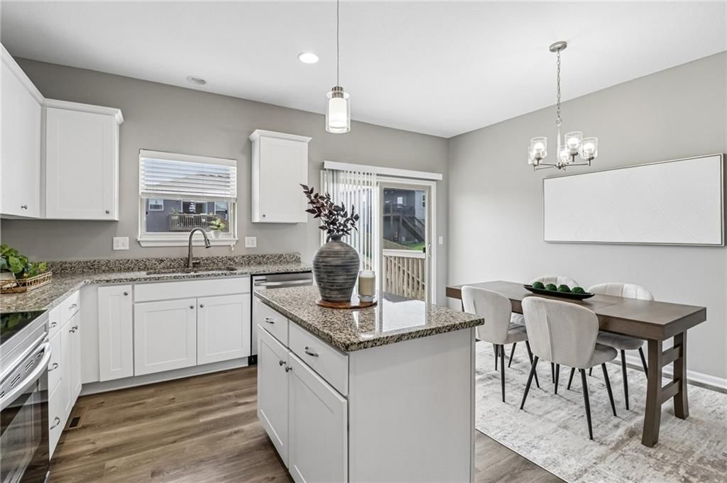 1205 NW Hilltop Lane — photo 11