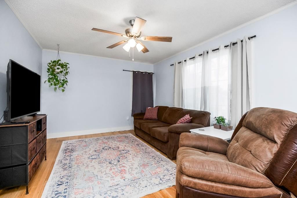 3216 S Hardy Avenue — photo 3