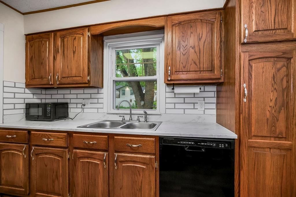 3216 S Hardy Avenue — photo 8