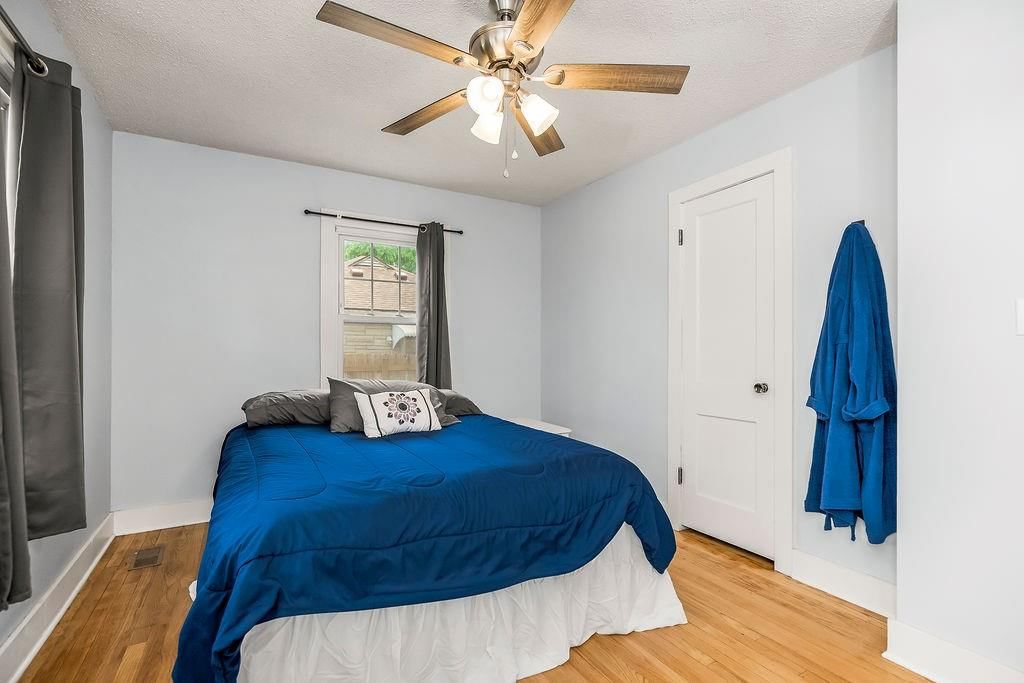 3216 S Hardy Avenue — photo 12