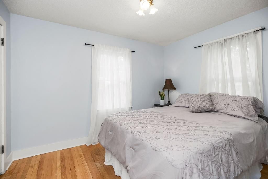 3216 S Hardy Avenue — photo 13