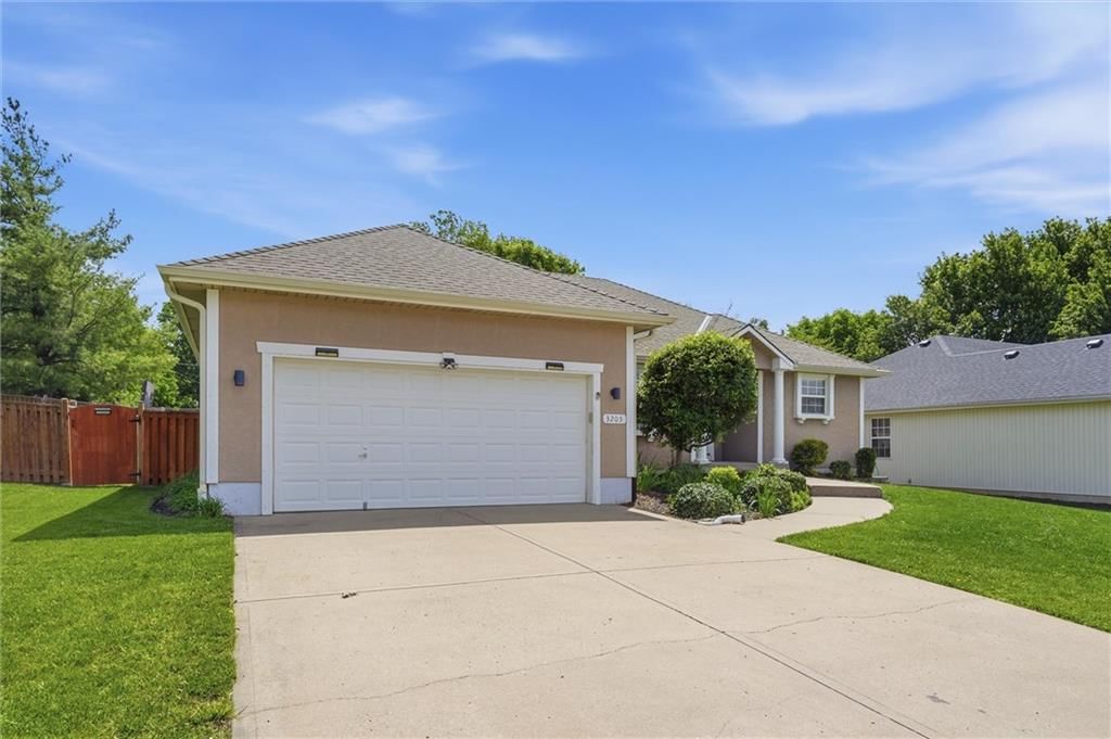 3205 SW Alice Lane — photo 3