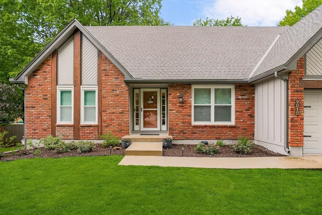9010 Swarner Drive — photo 2