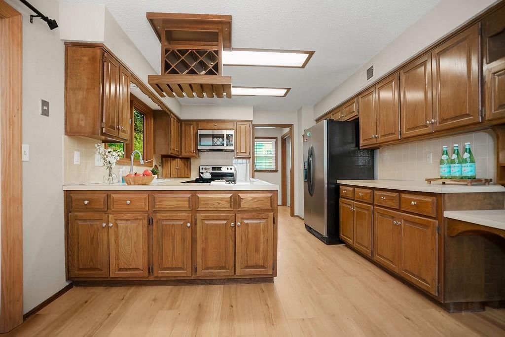 9010 Swarner Drive — photo 8