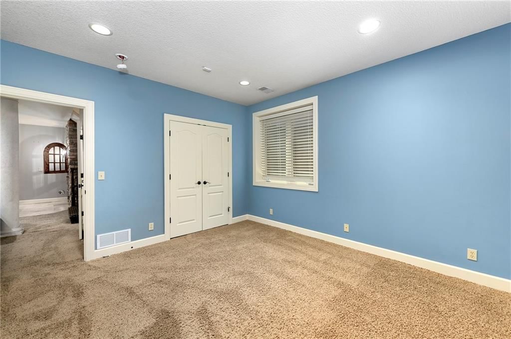 5404 W 124th Terrace — photo 62