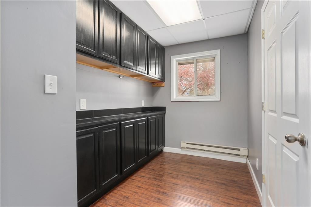 324 Elm Street — photo 16