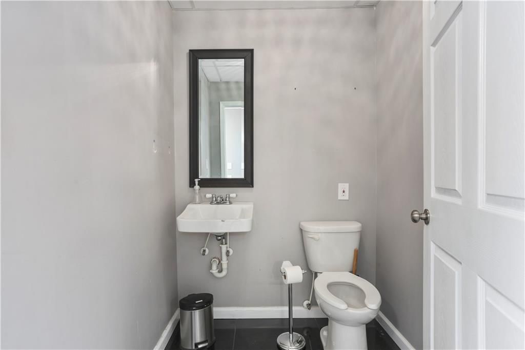 324 Elm Street — photo 19