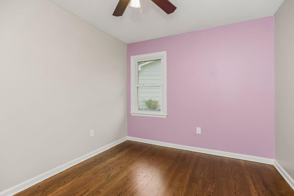 605 NW Lakeview Road — photo 19