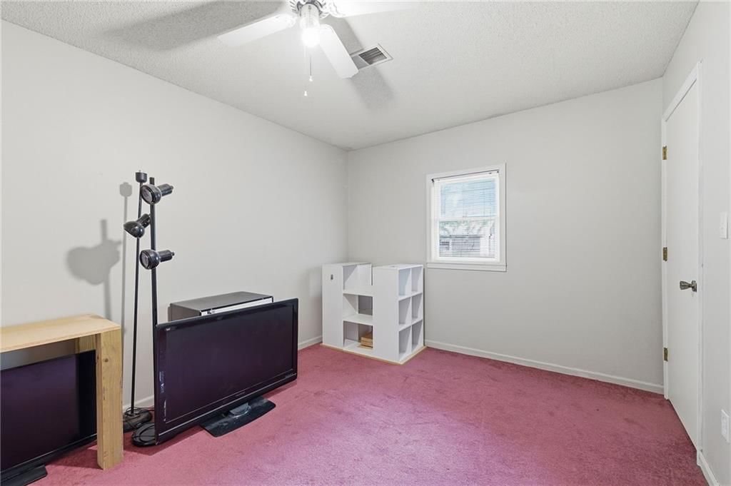 605 Pearl Street — photo 28