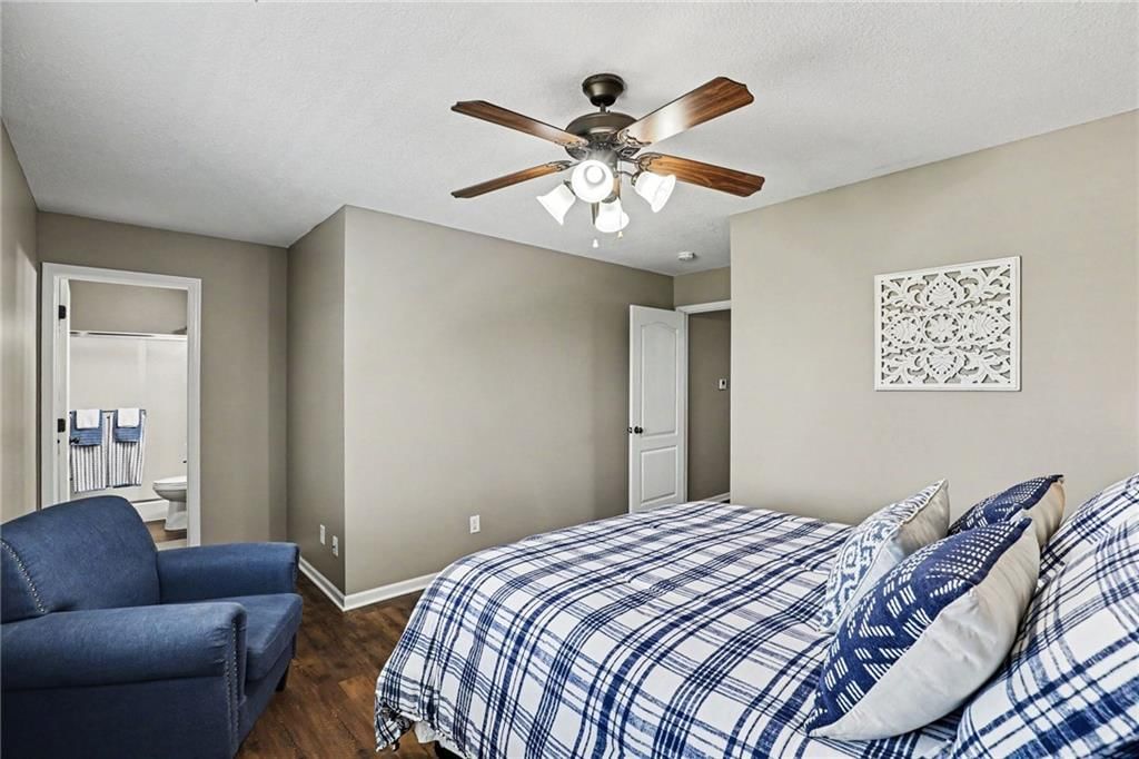 9705 NE JACOB Lane — photo 32