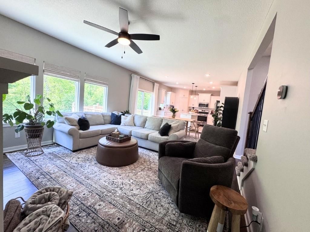 16135 Giorgia Street — photo 15