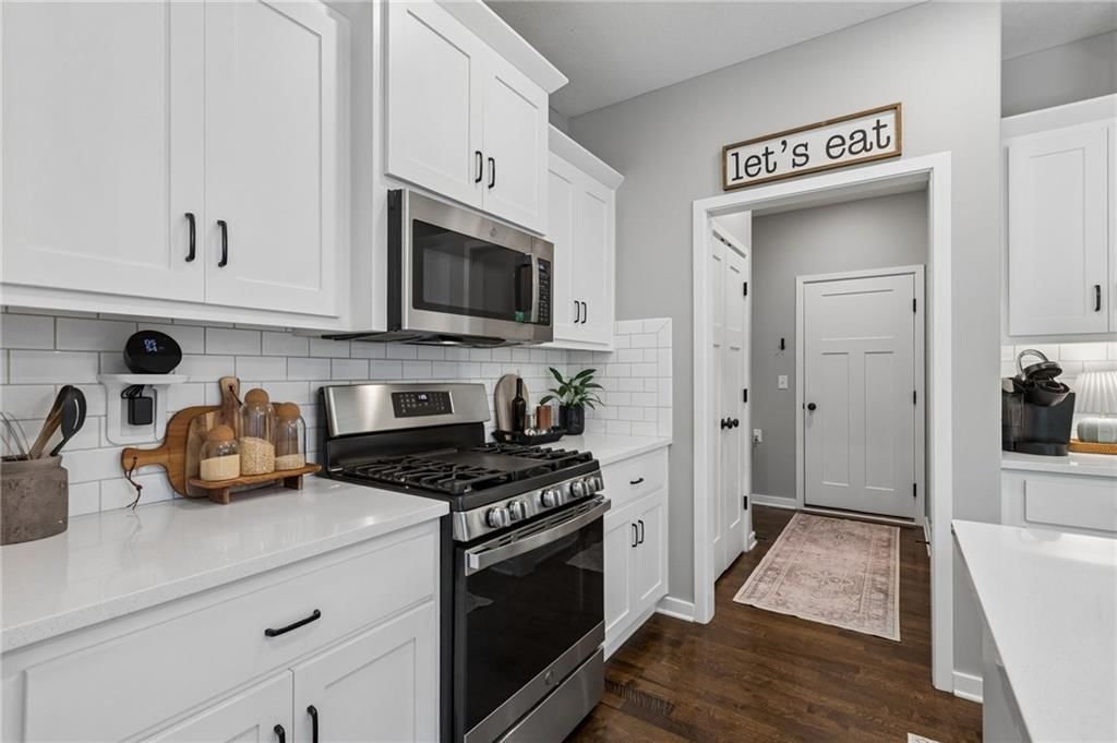 16135 Giorgia Street — photo 20