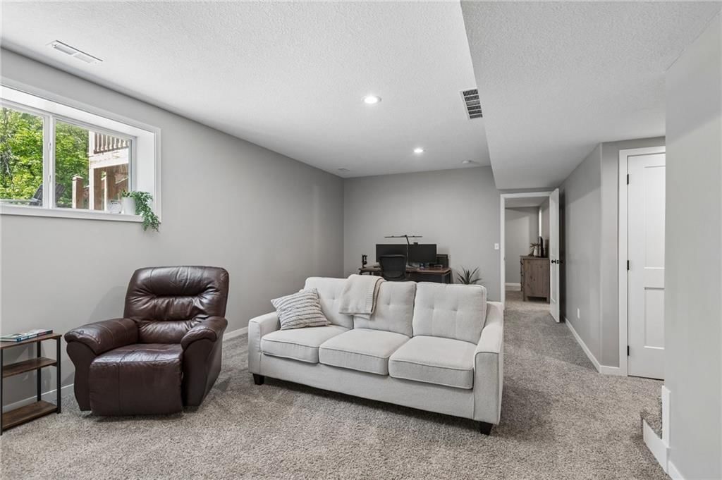 16135 Giorgia Street — photo 47