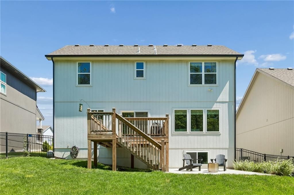 16135 Giorgia Street — photo 55
