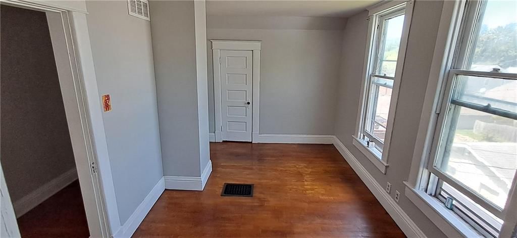 2835 Charles Street — photo 6