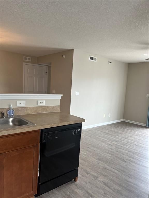 5600 NE 80th Unit 2 A Terrace — photo 6