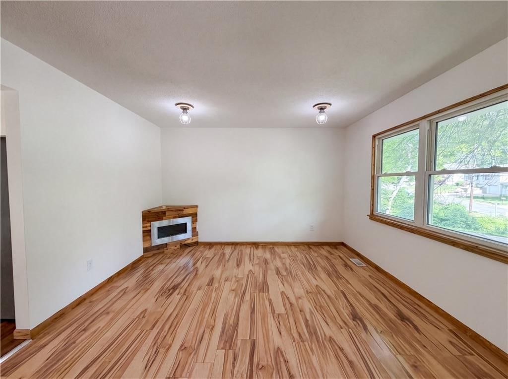 2808 NE 39th Street — photo 3