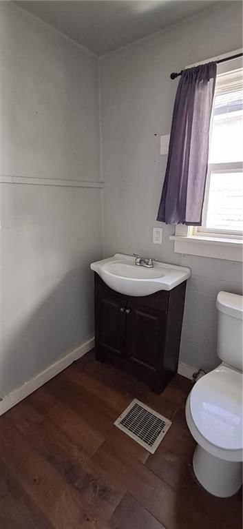 2110 N 2nd Street — photo 9