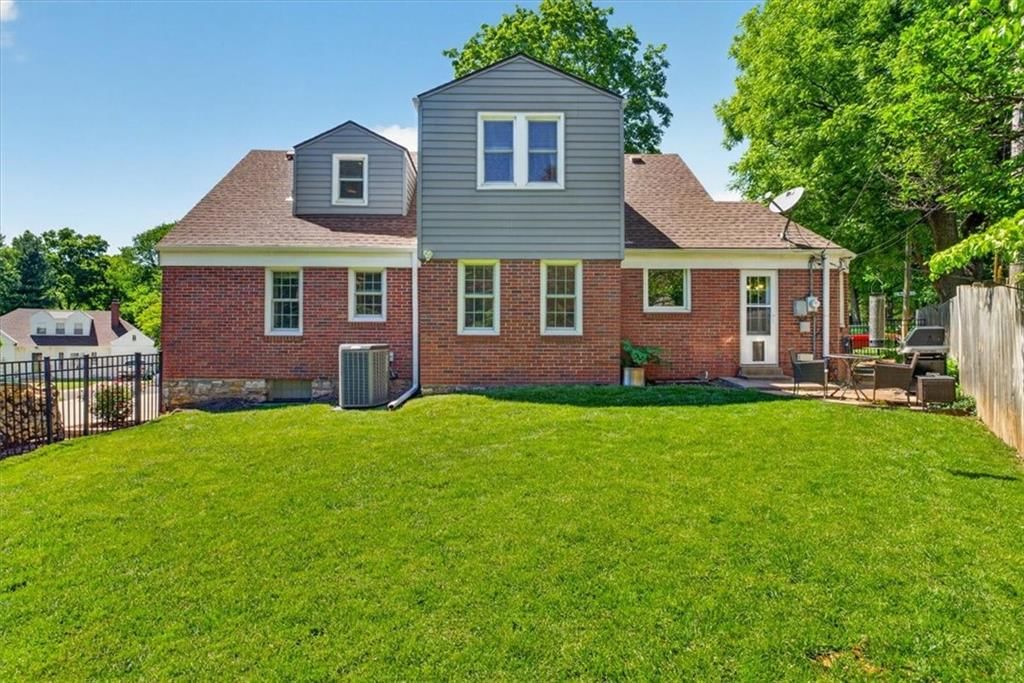 5315 Clark Drive — photo 24
