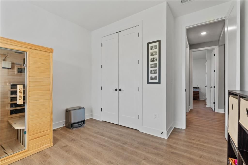 1592 Grayhawk Drive — photo 5