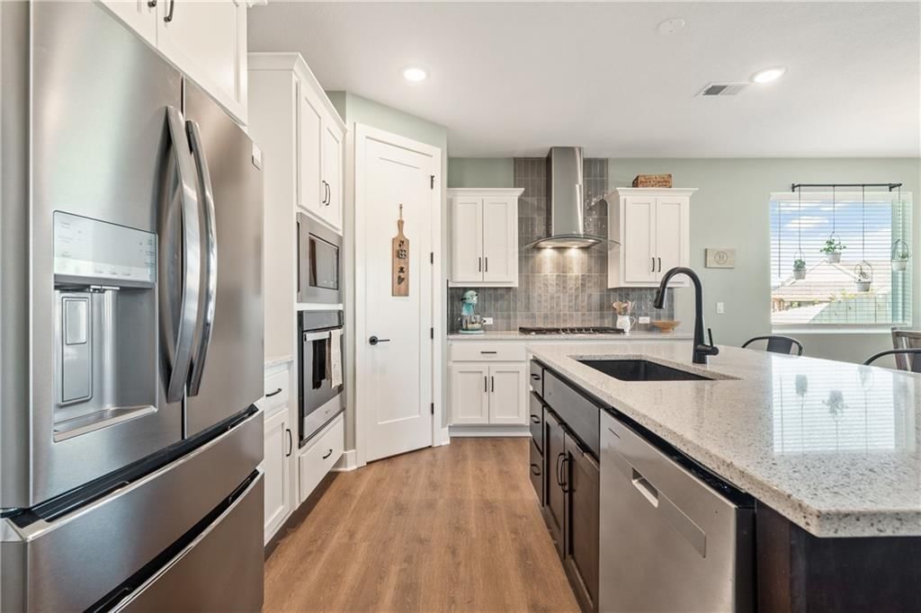 1592 Grayhawk Drive — photo 16