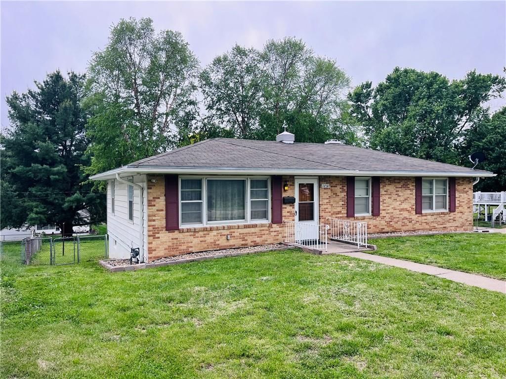 2820 Clay Street — photo 2