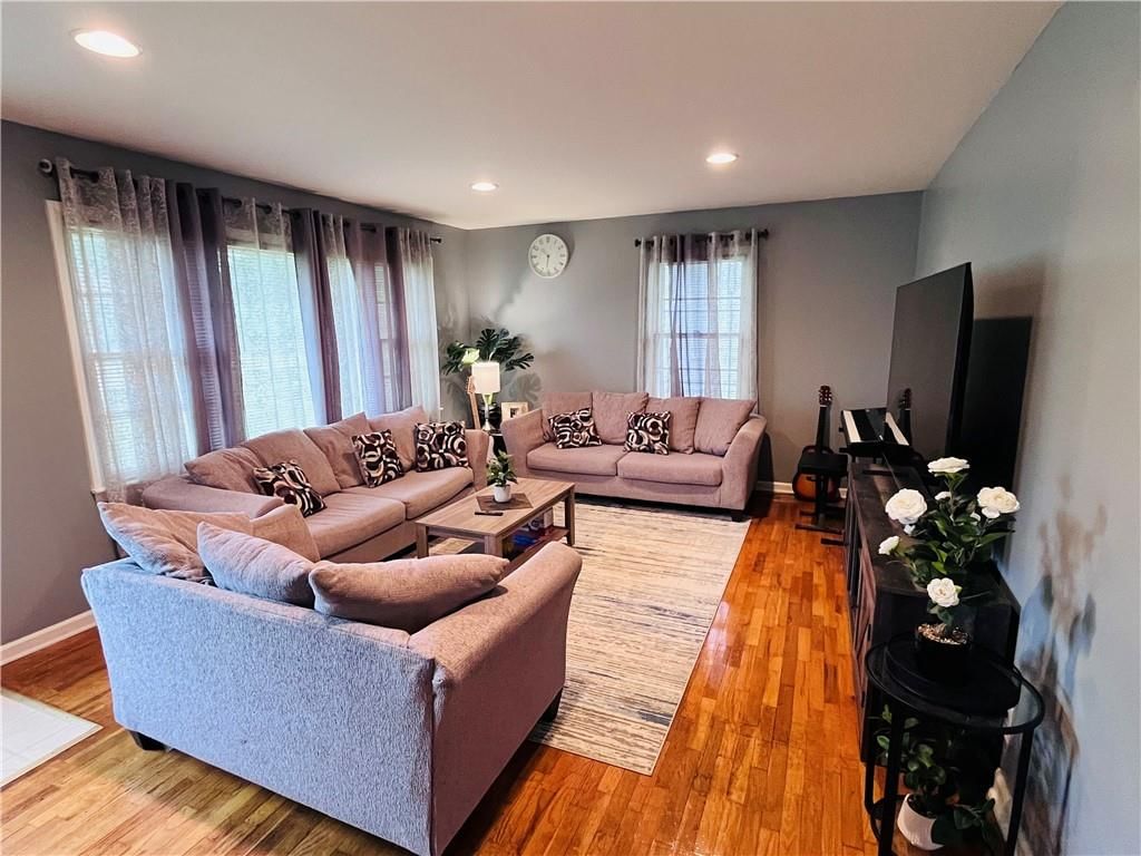 2820 Clay Street — photo 6