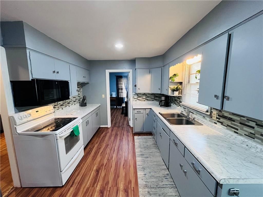 2820 Clay Street — photo 7