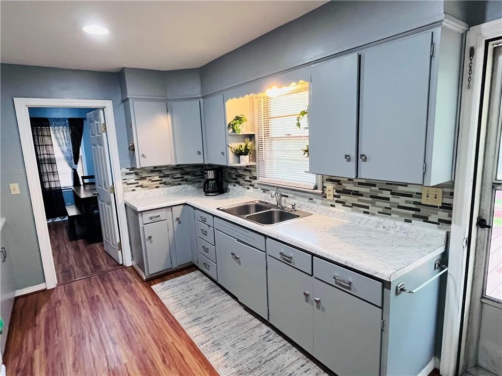 2820 Clay Street — photo 8