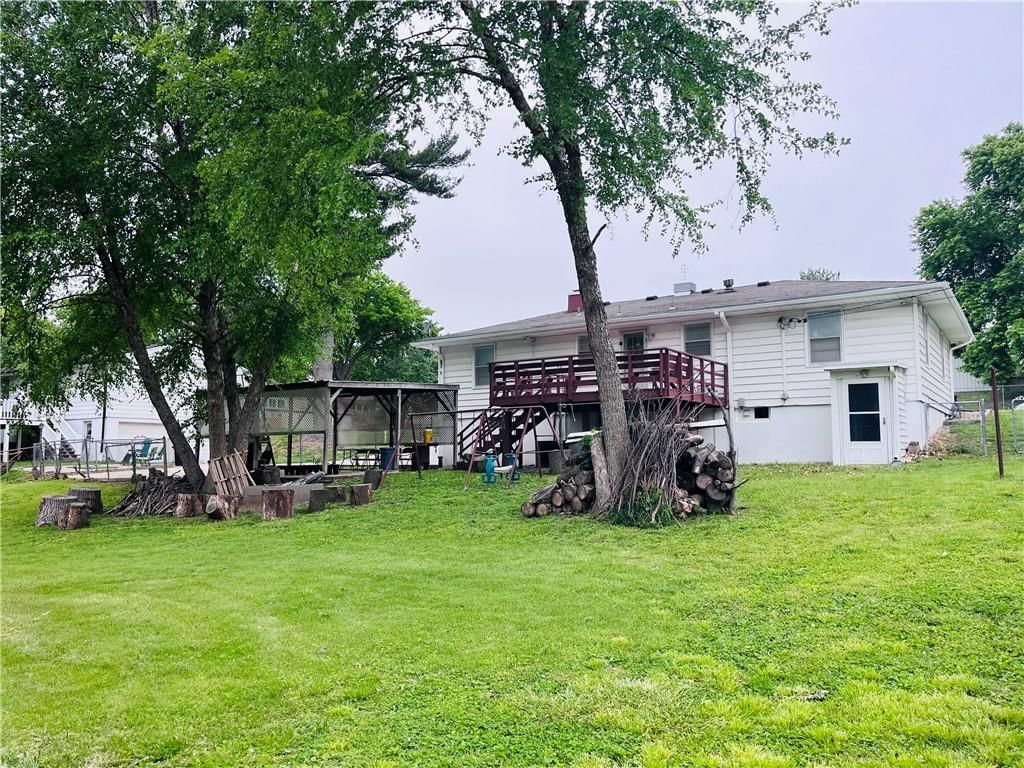 2820 Clay Street — photo 22