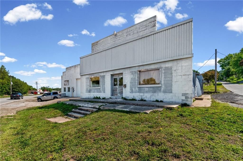 302 N Mason Street — photo 2