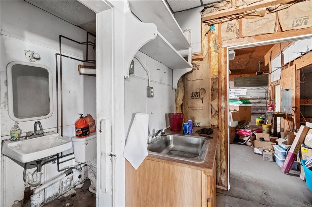 302 N Mason Street — photo 10