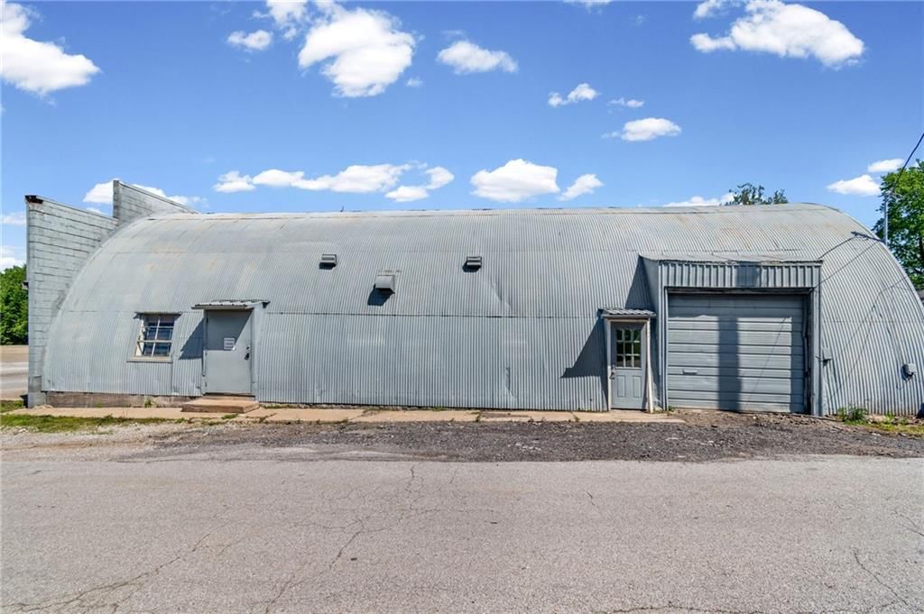 302 N Mason Street — photo 16