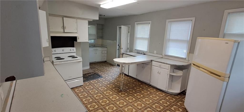 208 S 22nd Street — photo 4