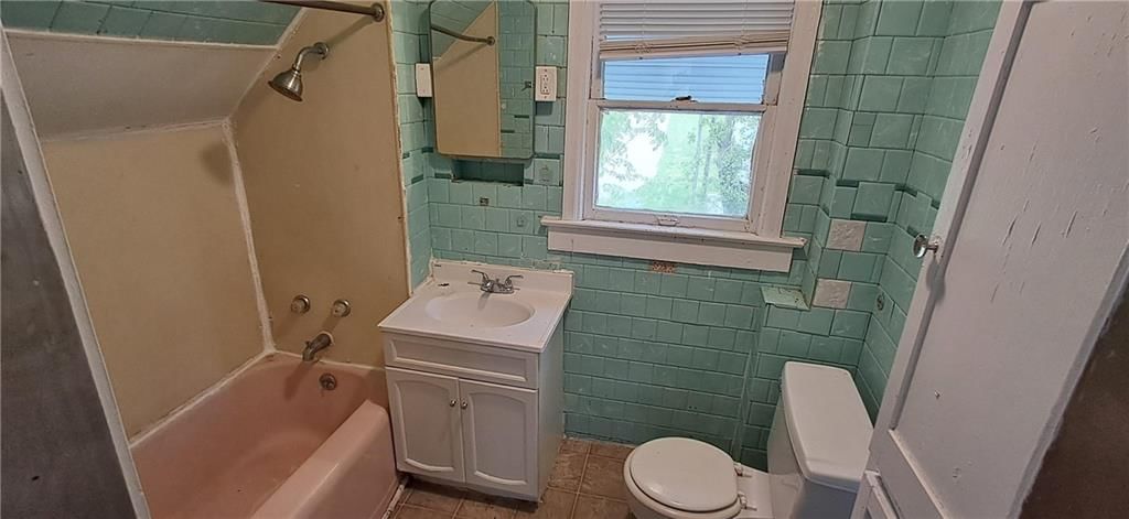 208 S 22nd Street — photo 5