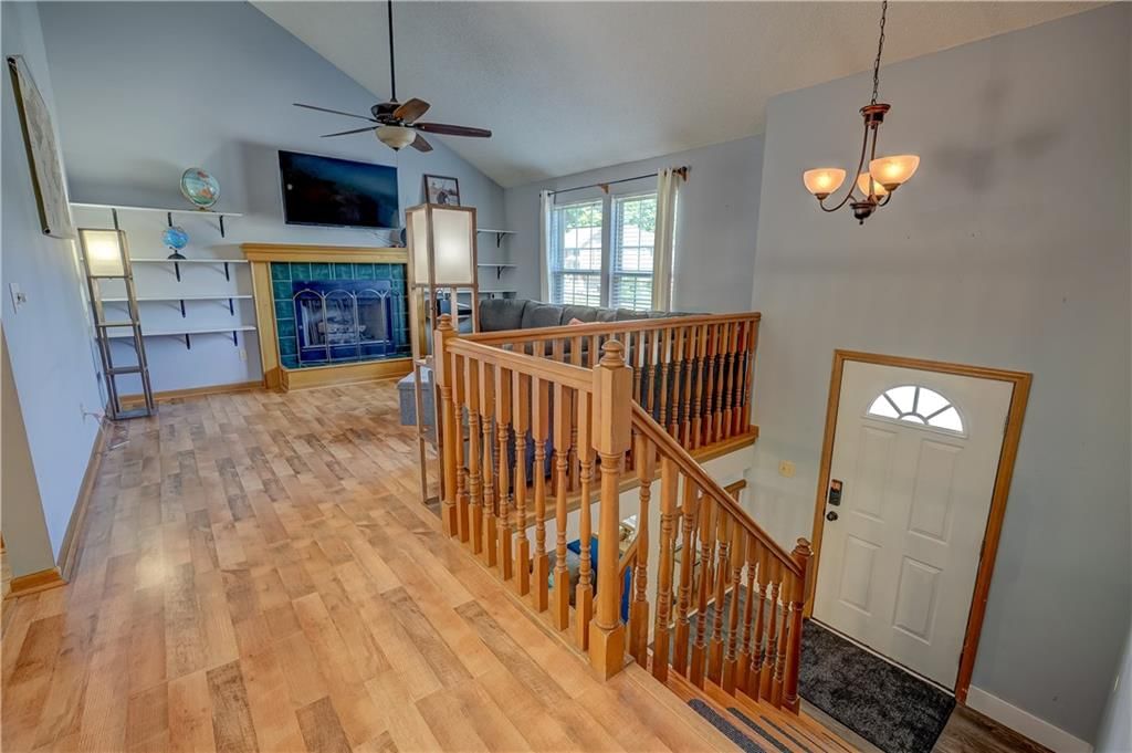 407 SW 24th Terrace — photo 4