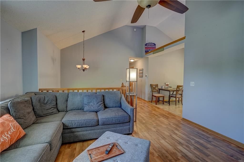 407 SW 24th Terrace — photo 6