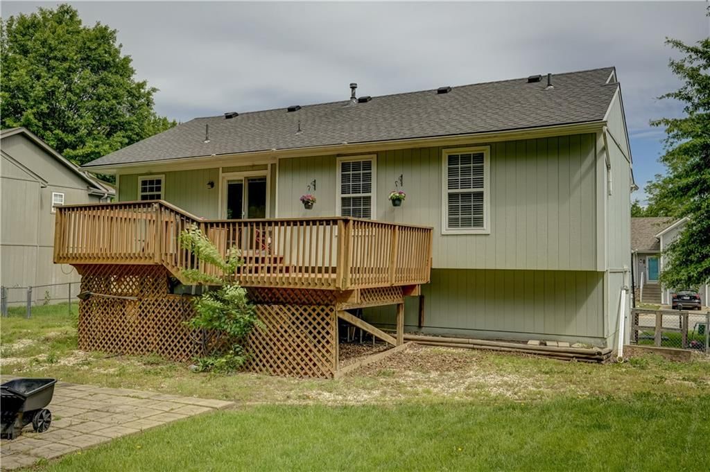 407 SW 24th Terrace — photo 31