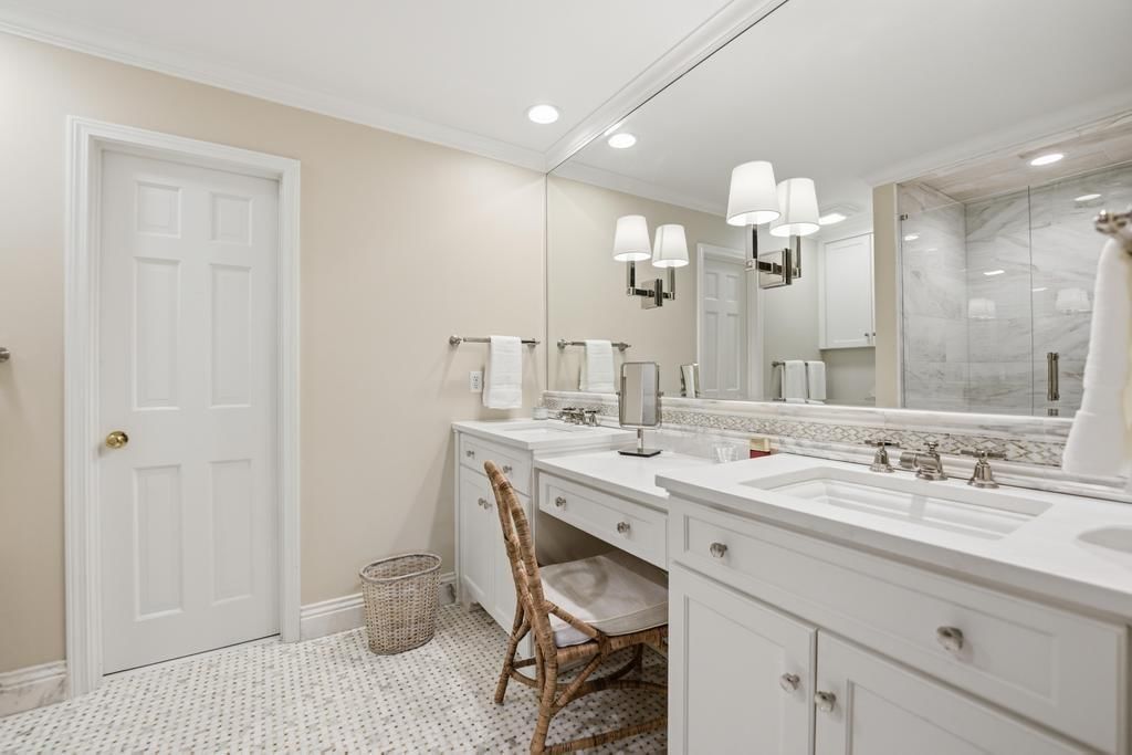 7904 Bristol Court — photo 12