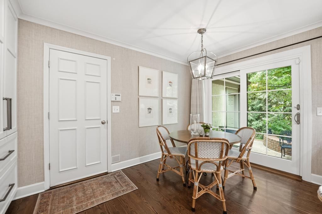 7904 Bristol Court — photo 27