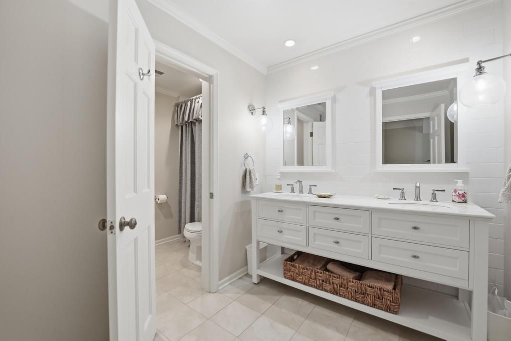 7904 Bristol Court — photo 36