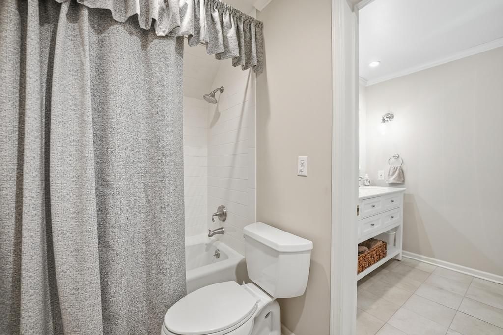 7904 Bristol Court — photo 37