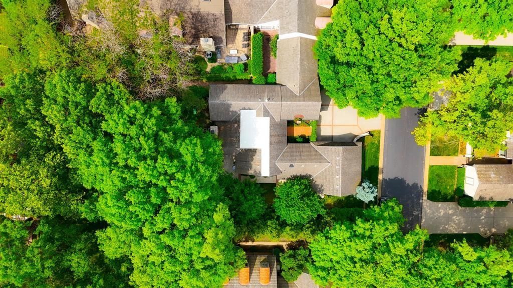 7904 Bristol Court — photo 52