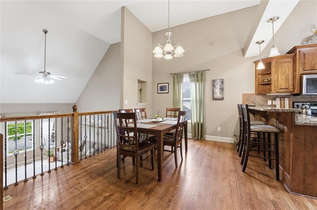 2509 SW Carlton Court — photo 5