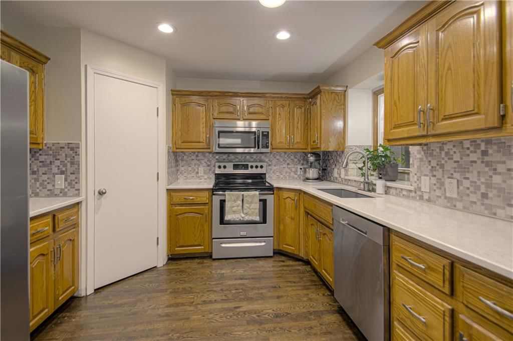 1500 Amesbury Avenue — photo 14